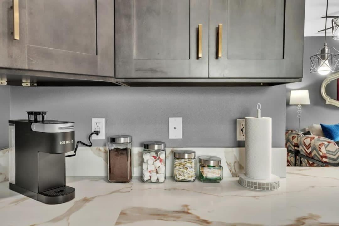 サンディエゴProfessionals-Restaurants-Fastwifi-A C-Desk- Petsアパートメント エクステリア 写真